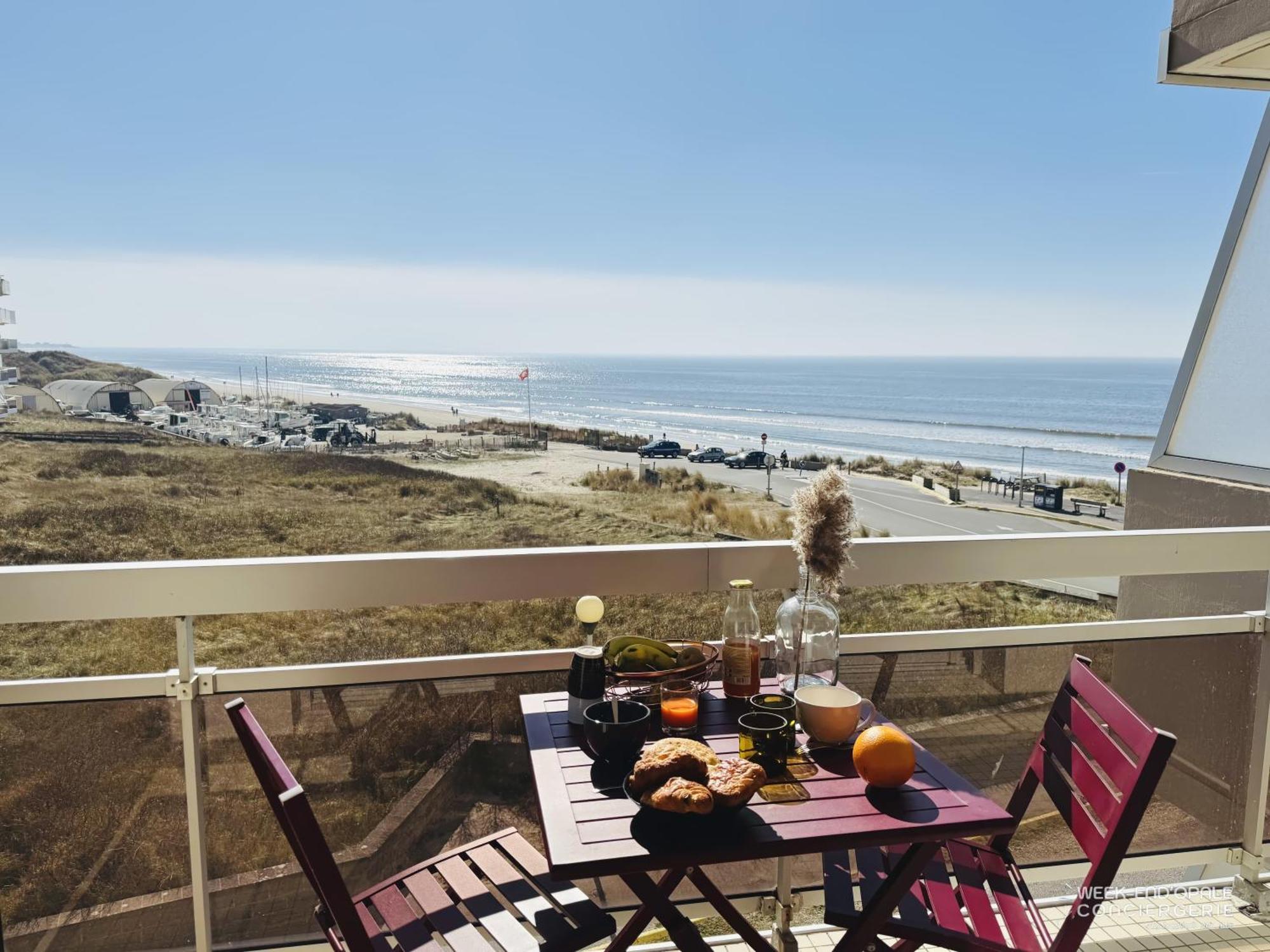 Appartement Vue Mer Au Pied De La Plage De แมร์ลิมงต์ ภายนอก รูปภาพ